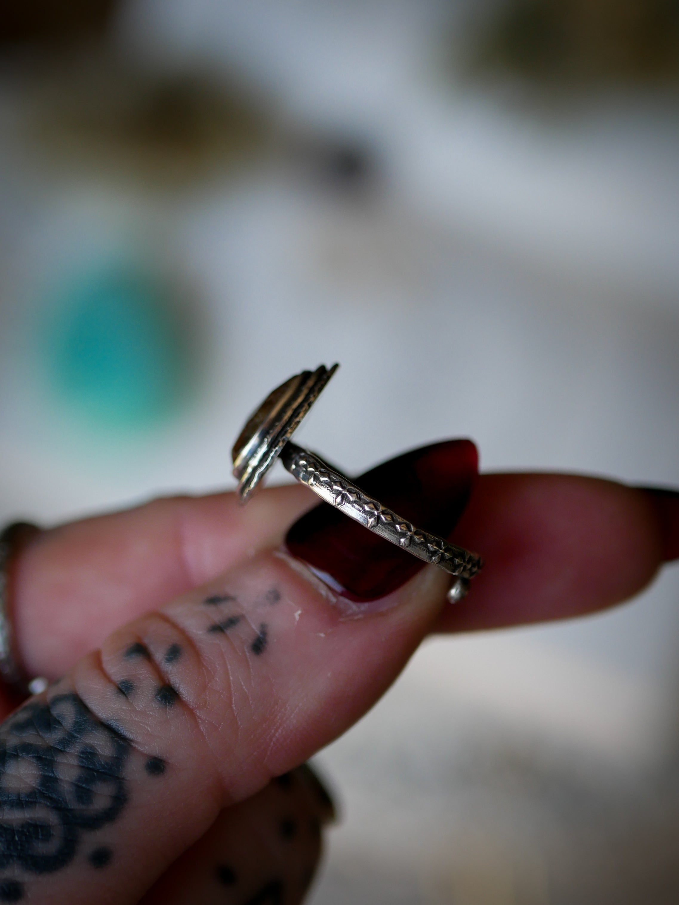 L'Œil d'Horus - Bague en quartz rutile doré facetté et argent