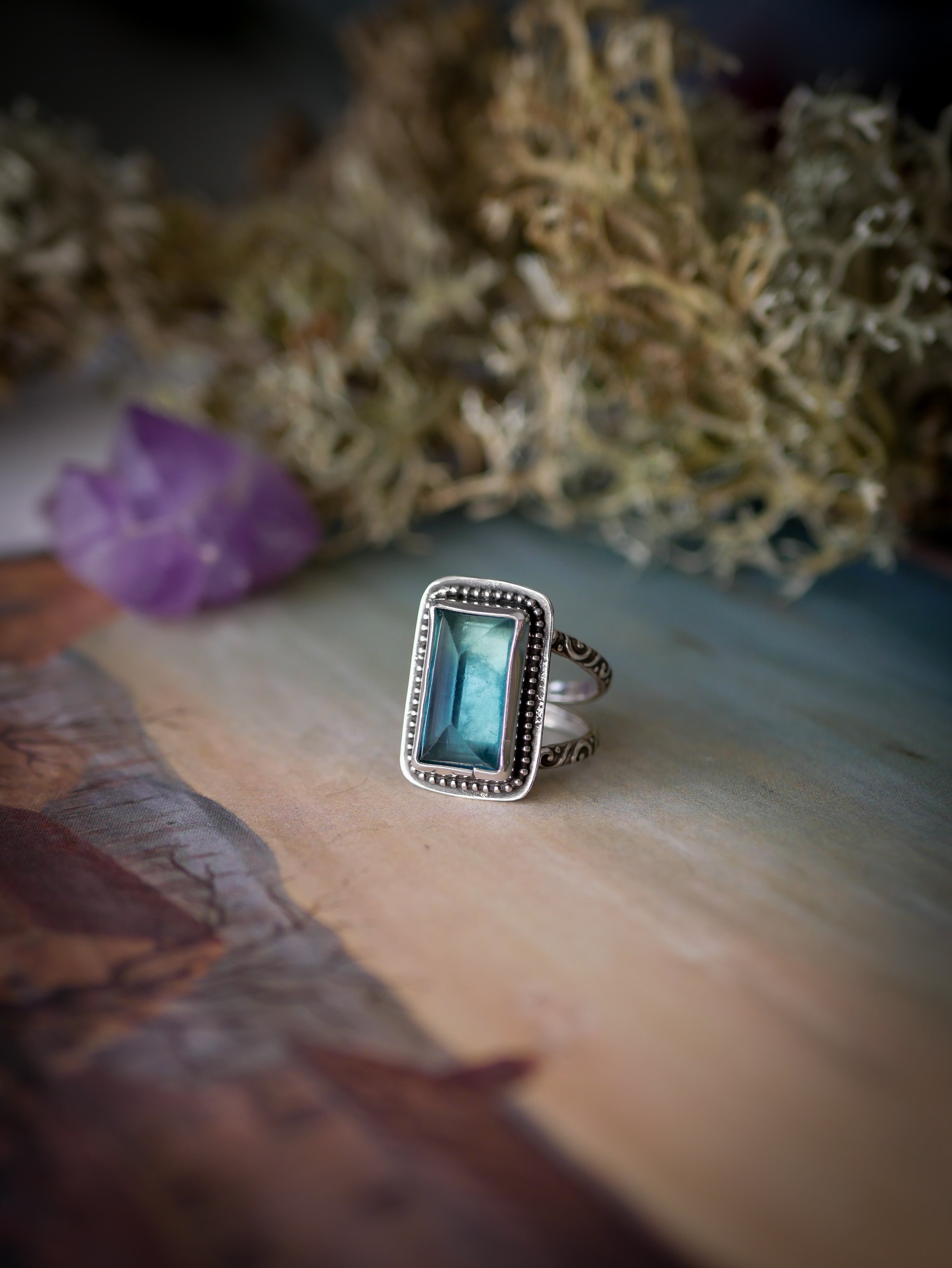 La Dryade - Bague en fluorite verte facettée et argent