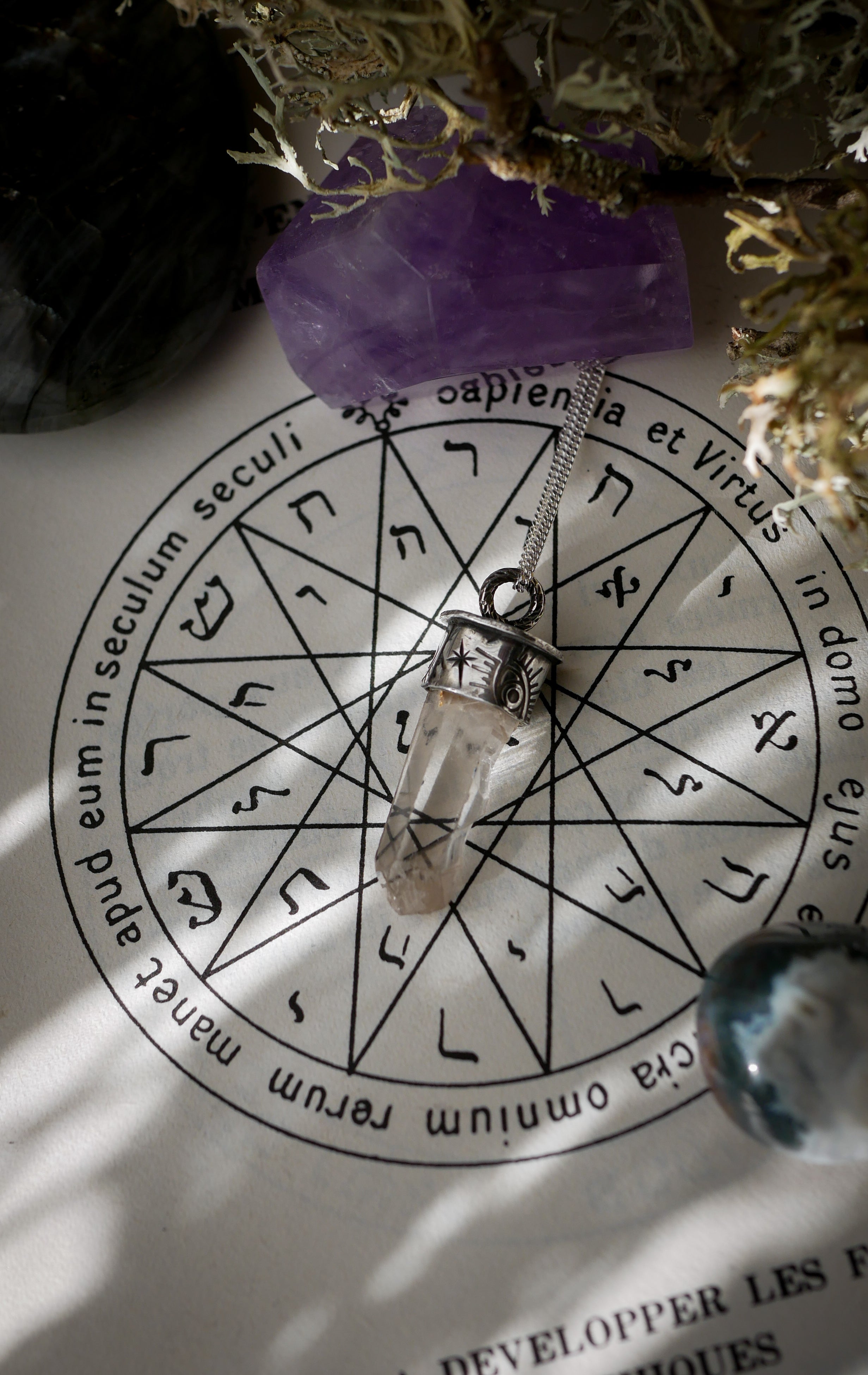 Divination - Collier-pendule en cristal de l'Himalaya et argent