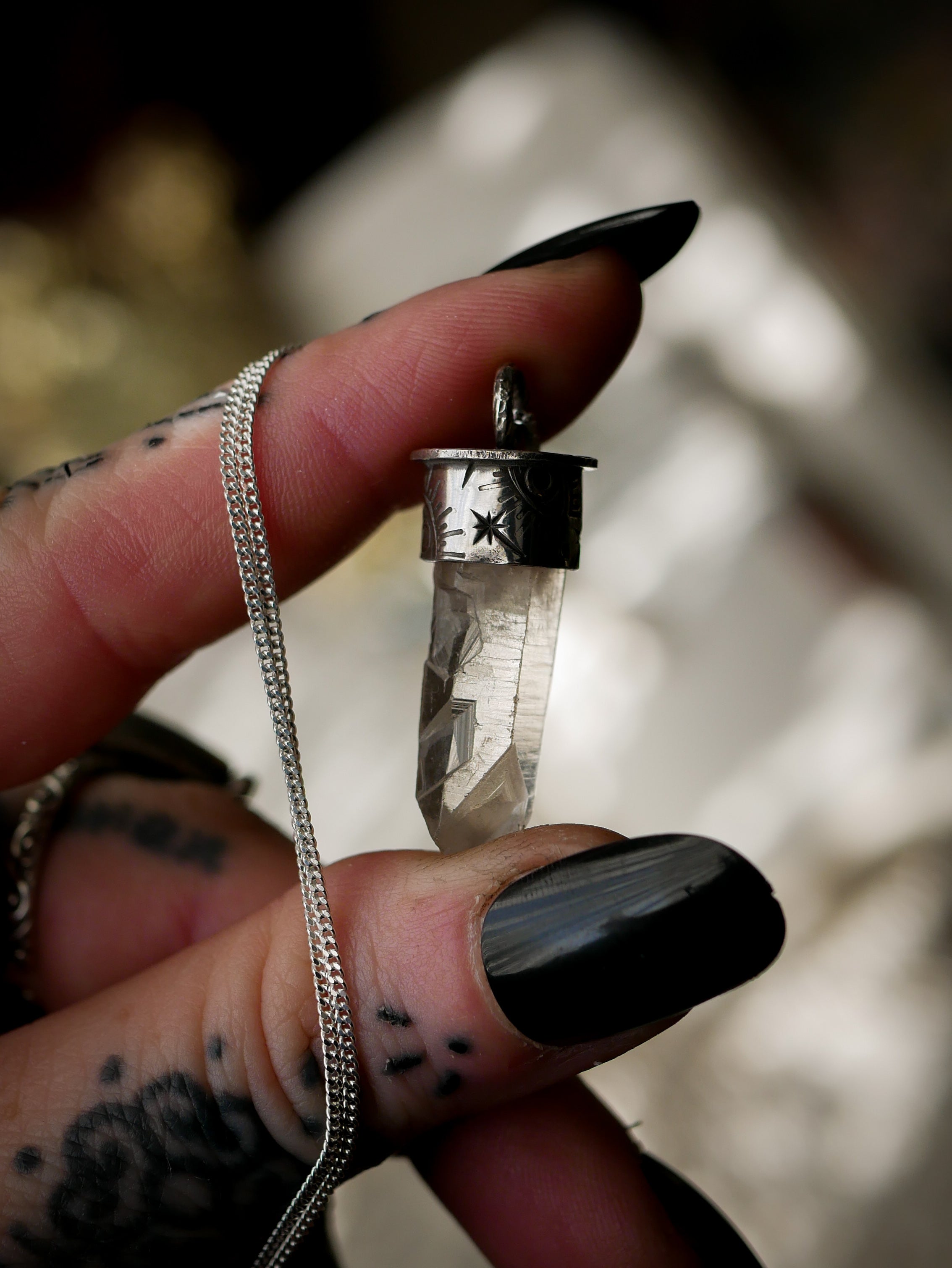 Divination - Collier-pendule en cristal de l'Himalaya et argent