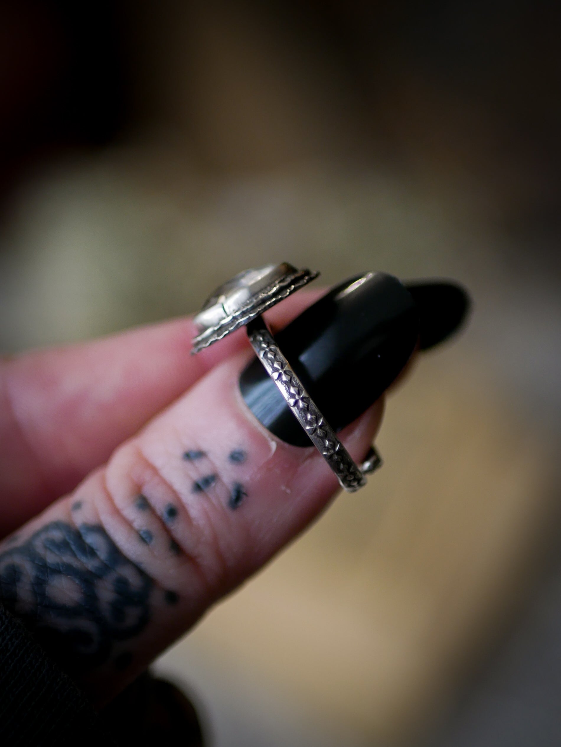 La Diseuse de Bonne Aventure - Bague en quartz clair et argent