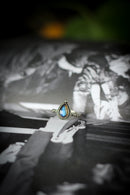 L'Onguent de Vol - Bague en argent et labradorite bleue