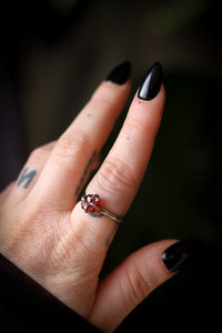 Ex Voto - Raw garnet and silver ring