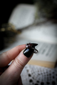 Ex Voto - Raw garnet and silver ring