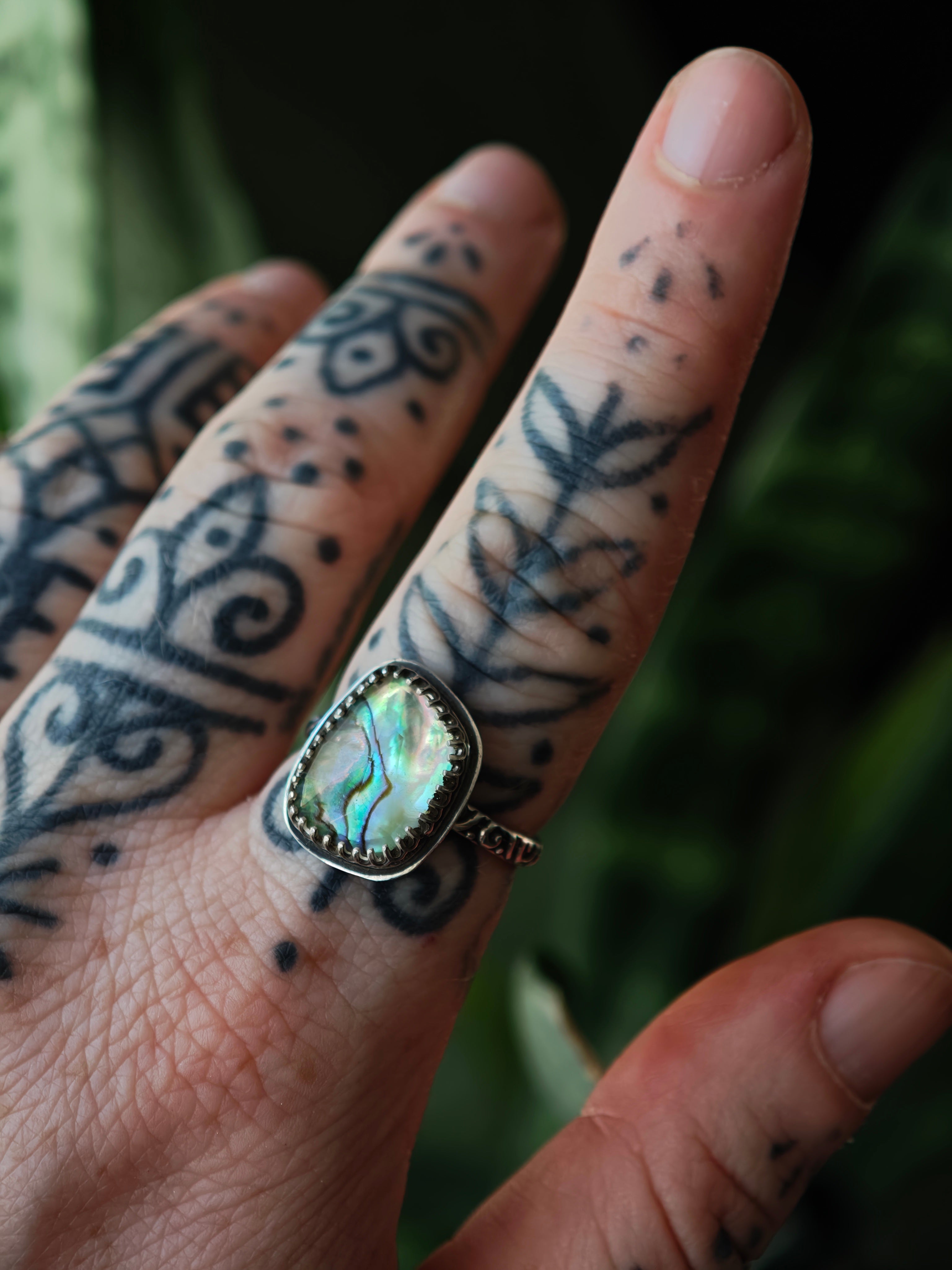 [Réservé] La Selkie - Bague doublet de nacre et cristal facetté, argent