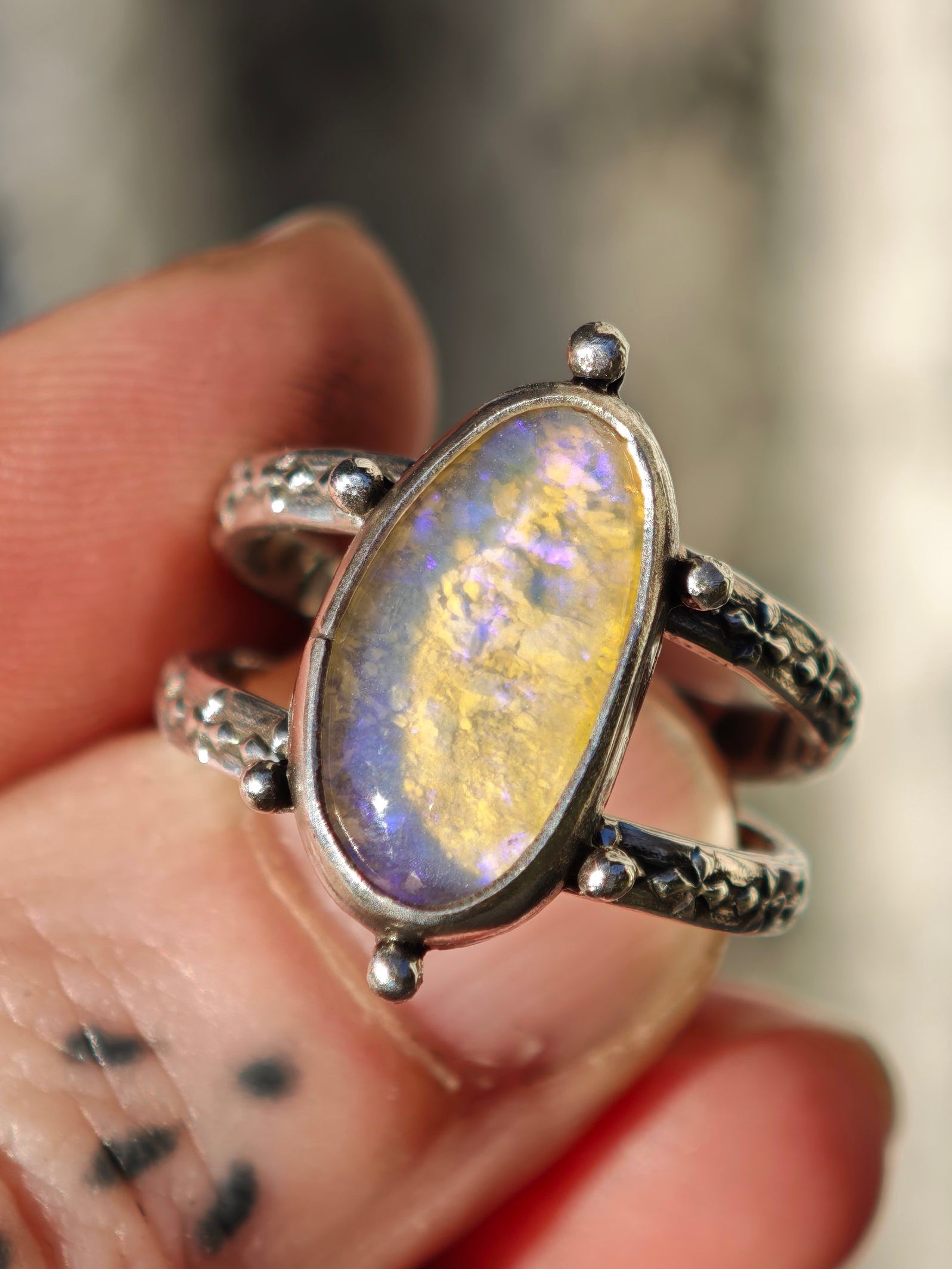 Fae - Opale de Lightning Ridge et quartz clair, argent