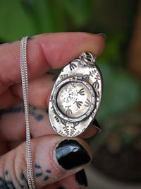 [Réservé] L'Ouroboros - Collier en jaspe sanguin et argent, Ouroboros forgé au dos