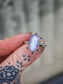 [Réservé] Aphrodite - Bague en pierre de lune arc-en-ciel, jaspe rouge et argent