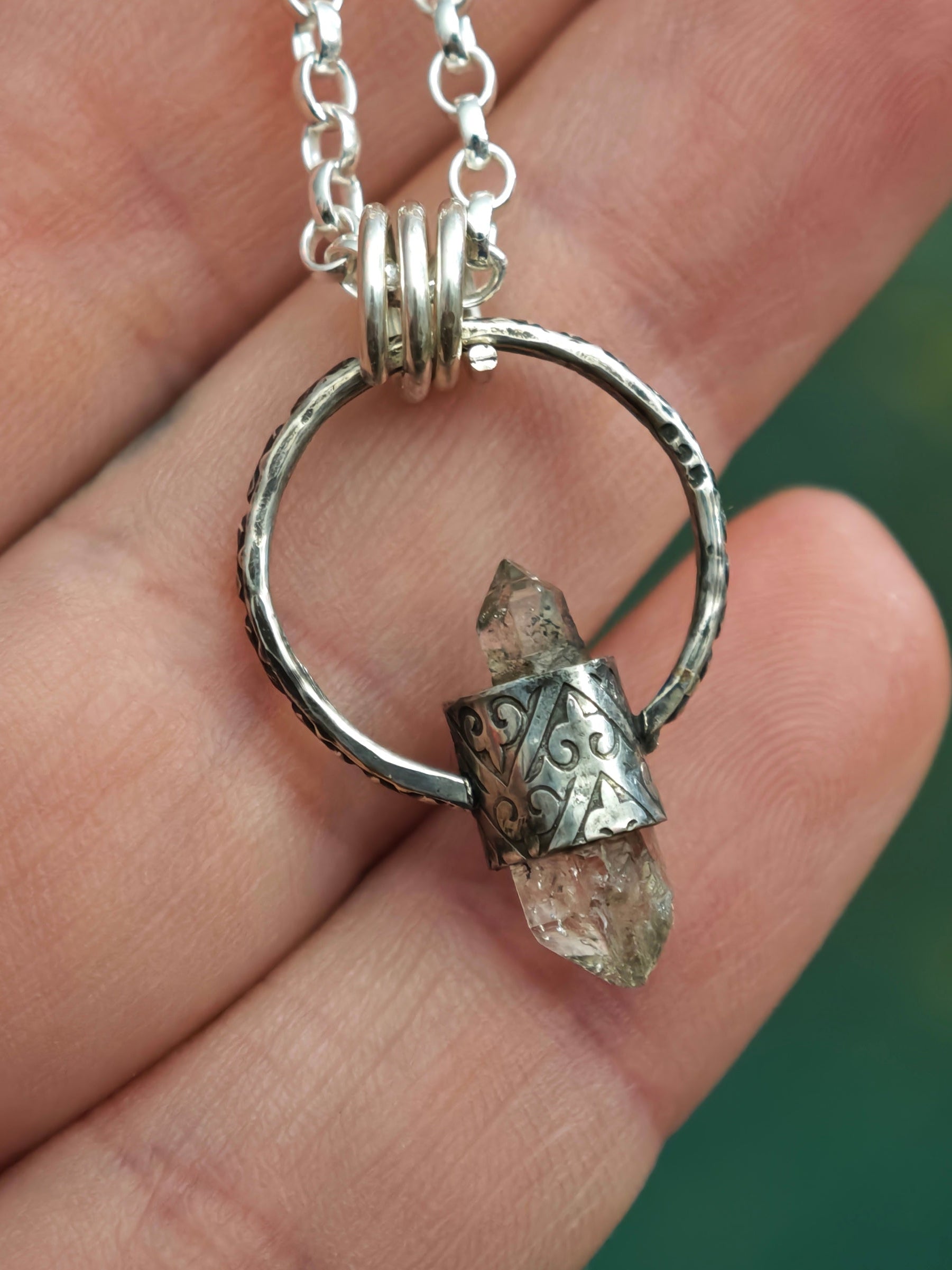 [Riservato] The Pendulum - Collana con pendolo in argento e diamanti Herkimer