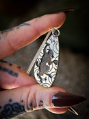 Le Talisman de Pan - Pendentif en pietersite bicolore et argent, Pan au dos