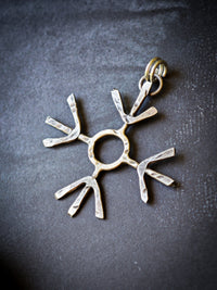 Commande ton sigil personnalisé - Duo pendentif forgé et sigil dessiné par La Cabane de Pan