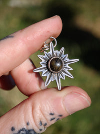 [Réservé] Sorcière de la Forêt - Pendentif en bois de morta et argent