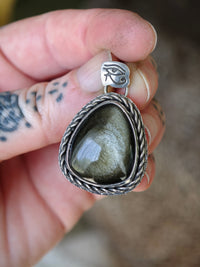 Commande Gilles - Pendentif en obsidienne dorée et argent, rune et œil d'Horus