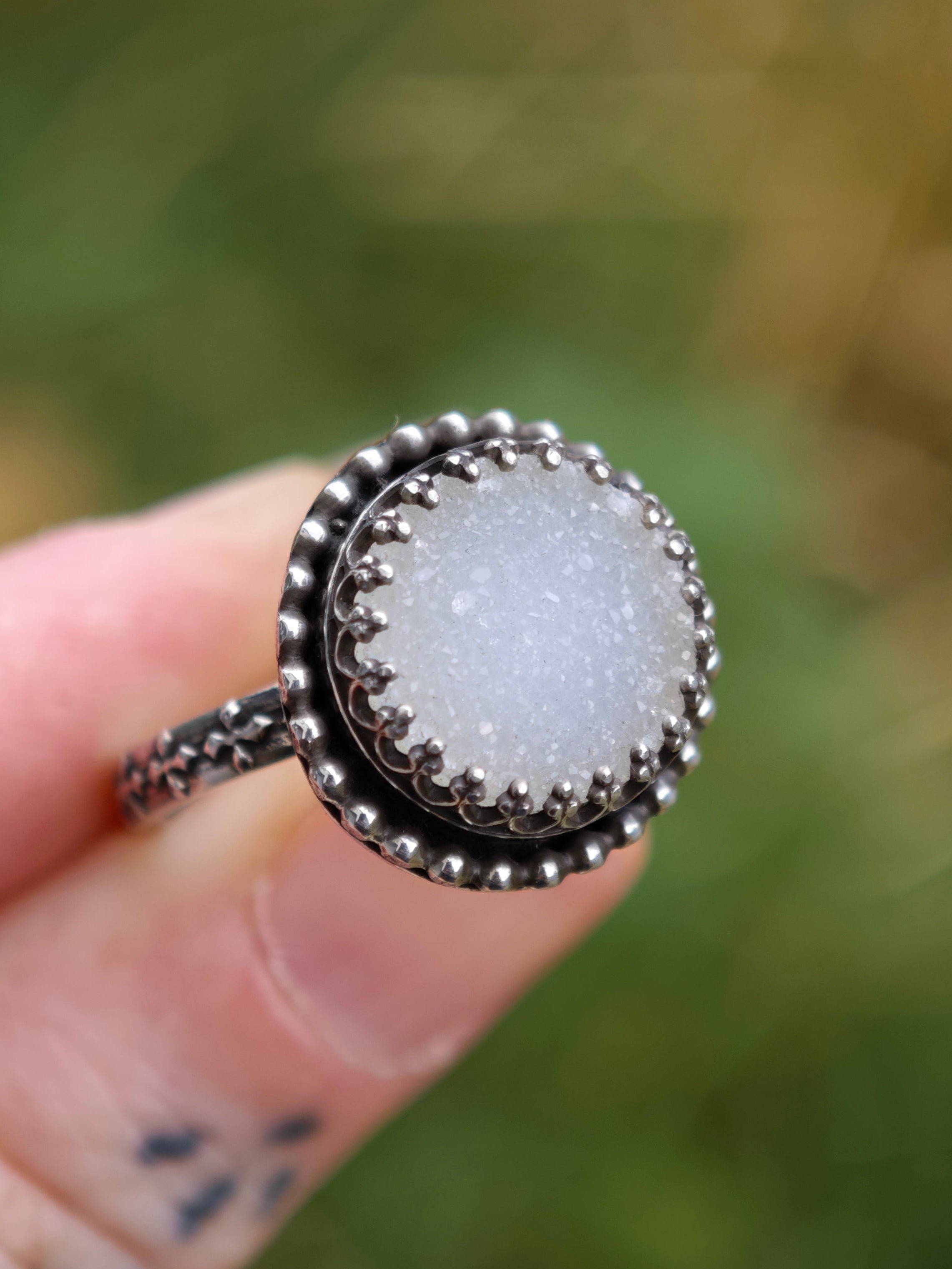 [Réservé] La Sorcière Blanche - Bague en agate druse et argent