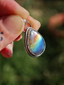 [Réservé] Rainbow Witch - Pendentif en labradorite arc-en-ciel et argent, pentagramme