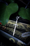 Claíomh Solais - Collier en argent et laiton, épée forgée à la main