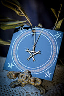 Le Pentagramme - Collier forgé en argent et labradorite bleue