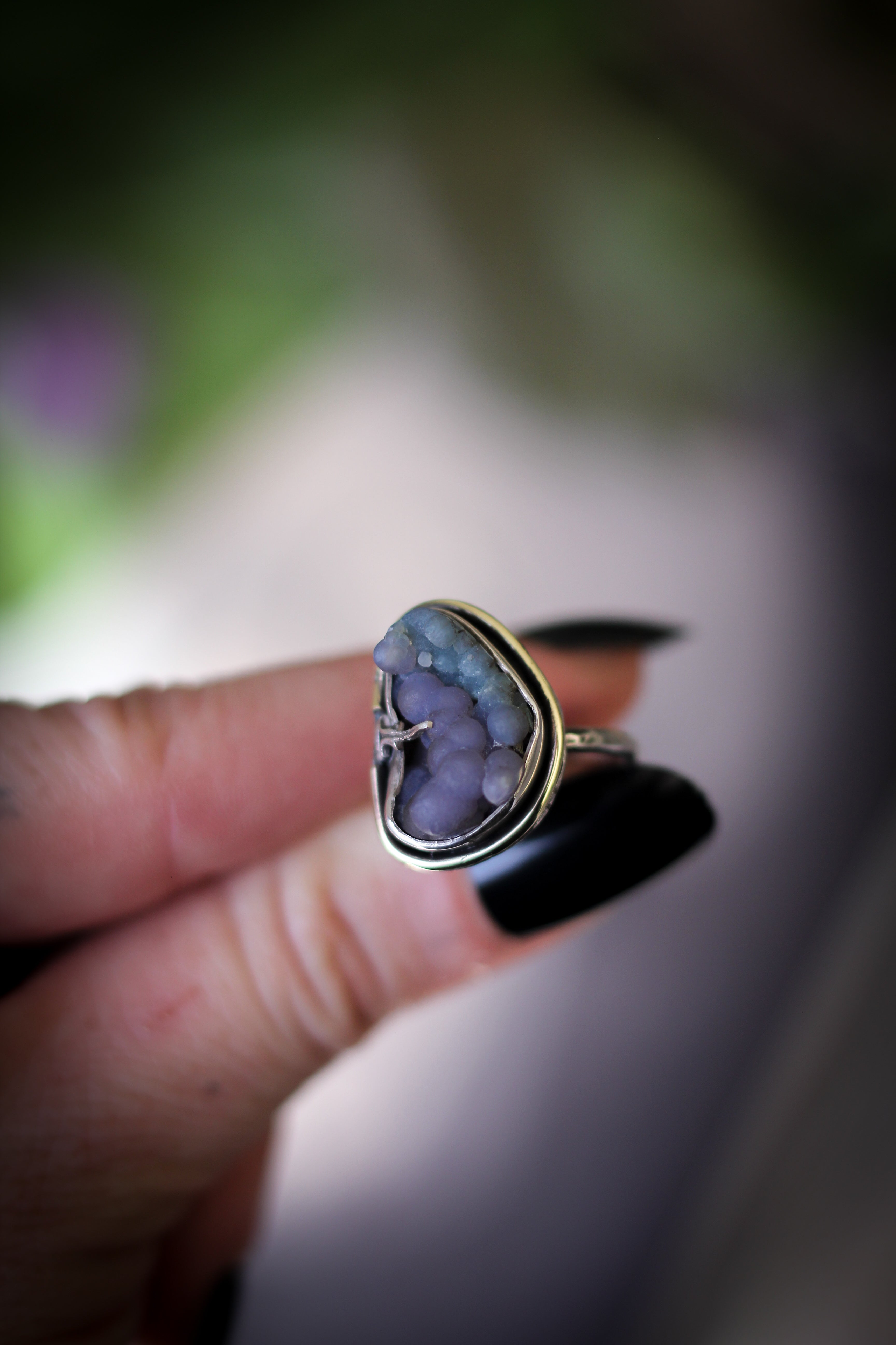 Litha - Bague en agate grappe druzy, argent et laiton