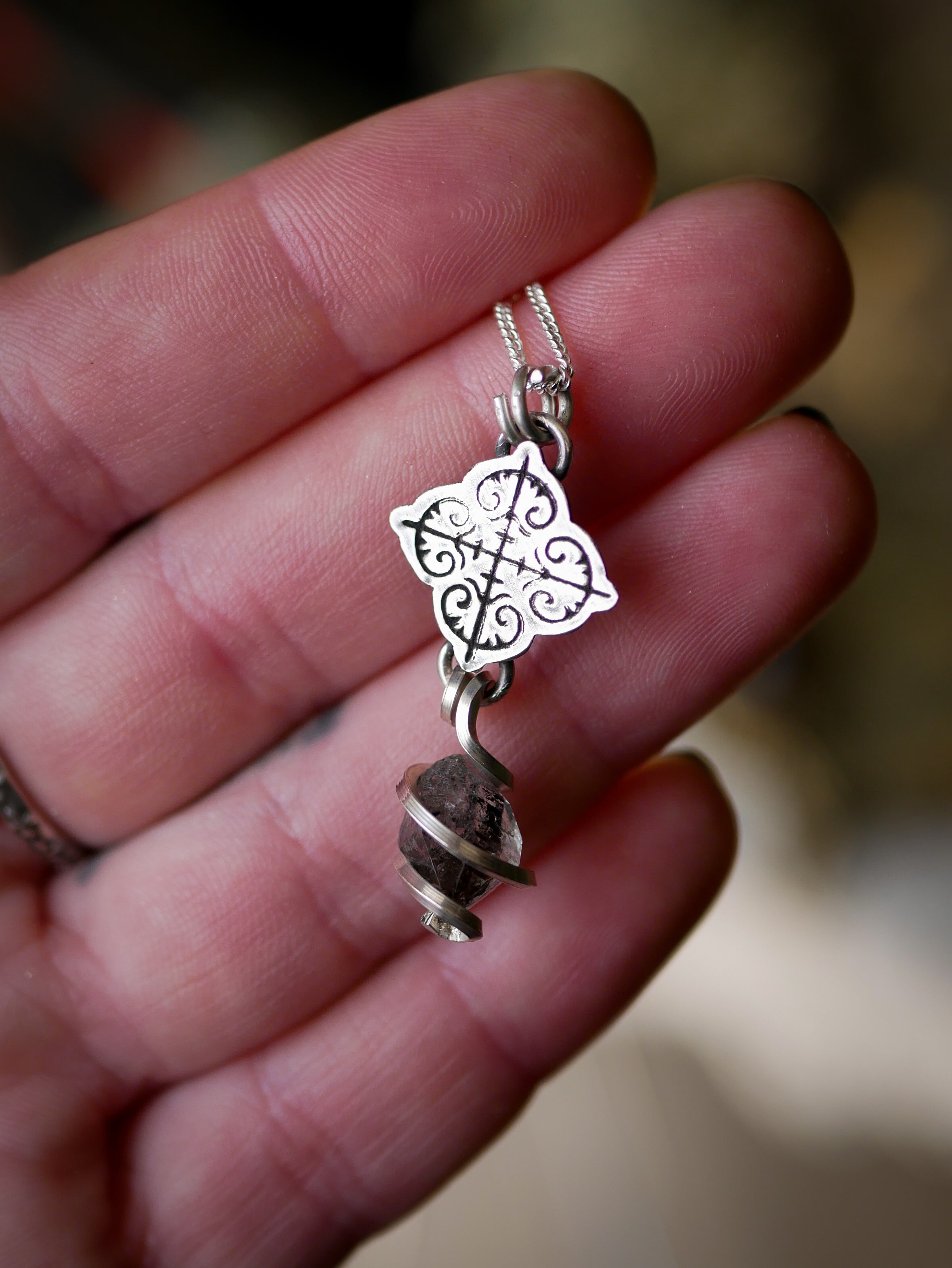 Le Trésor de la Crypte - Collier en diamant Herkimer et argent