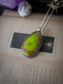 Apophis - Collier en gaspéite et argent, serpent au dos