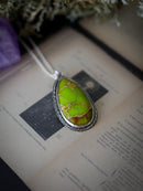 Apophis - Collier en gaspéite et argent, serpent au dos