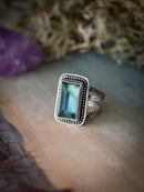 La Dryade - Bague en fluorite verte facettée et argent
