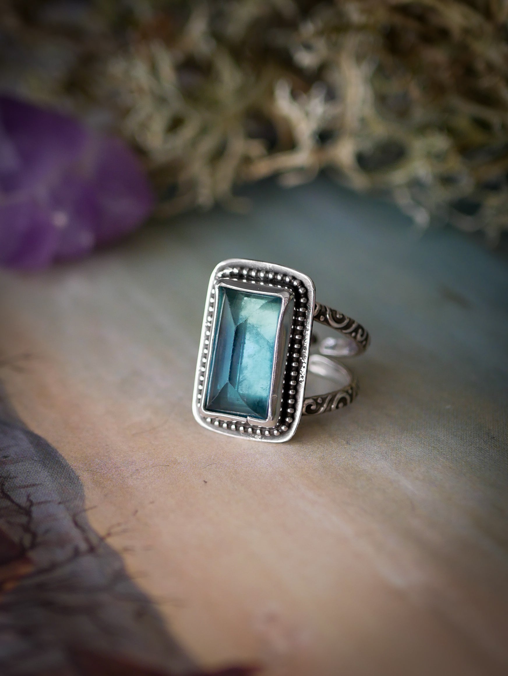 La Dryade - Bague en fluorite verte facettée et argent
