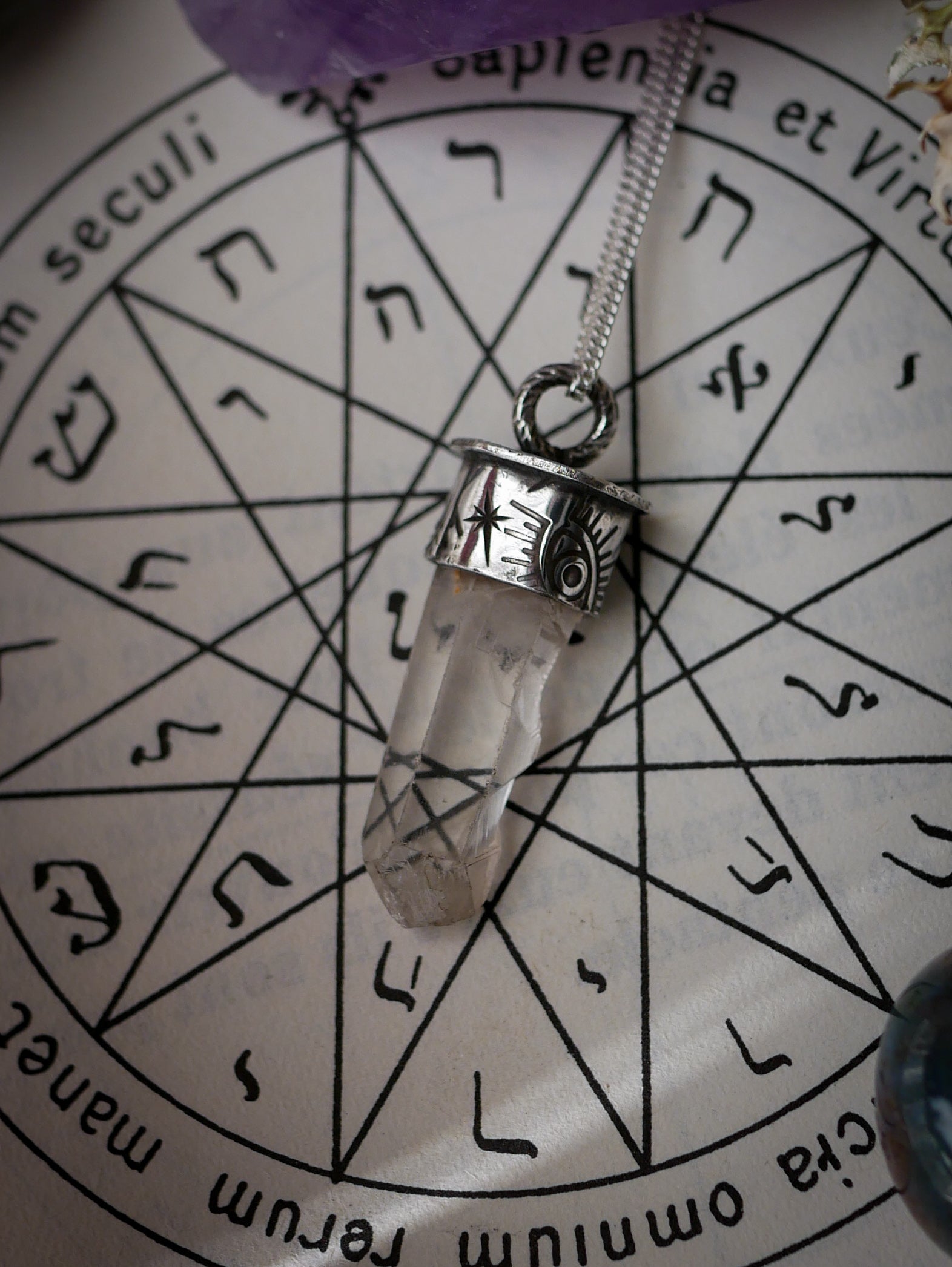 Divination - Collier-pendule en cristal de l'Himalaya et argent
