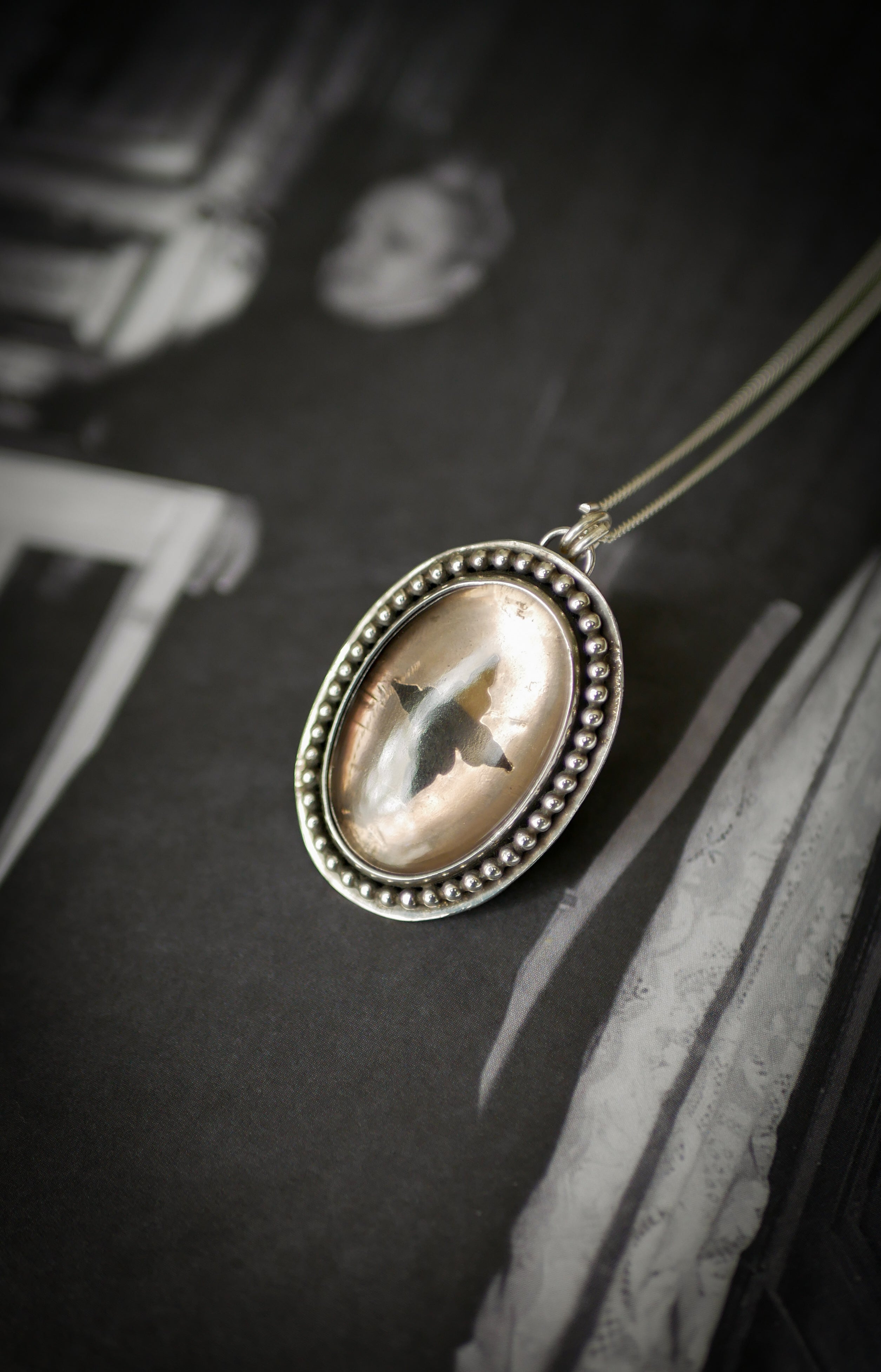 La Dame Blanche - Collier en quartz fumé et argent