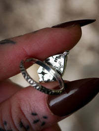 Déesse de Glace - Bague en pierre de lune arc-en-ciel (péristérite) et argent