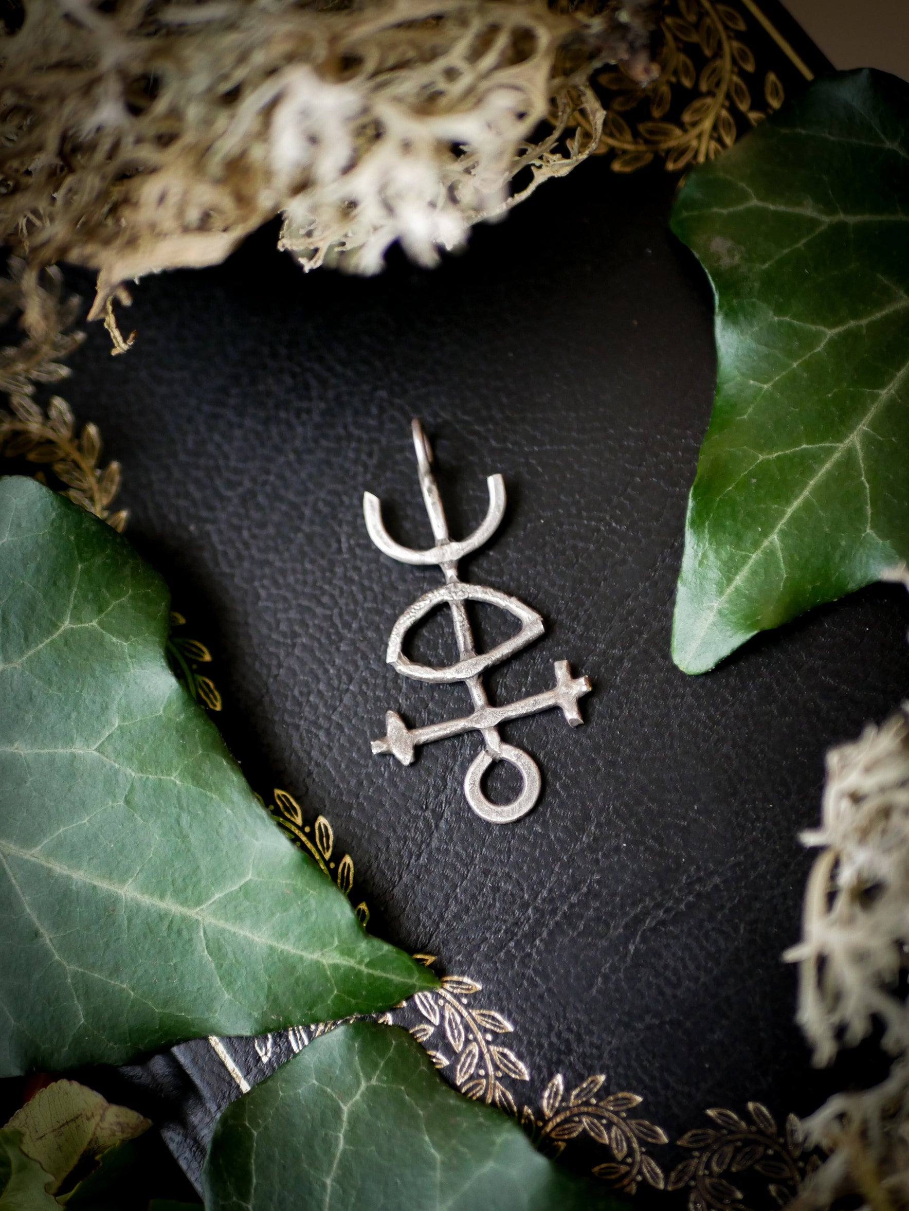 Intuition - Collier forgé en argent