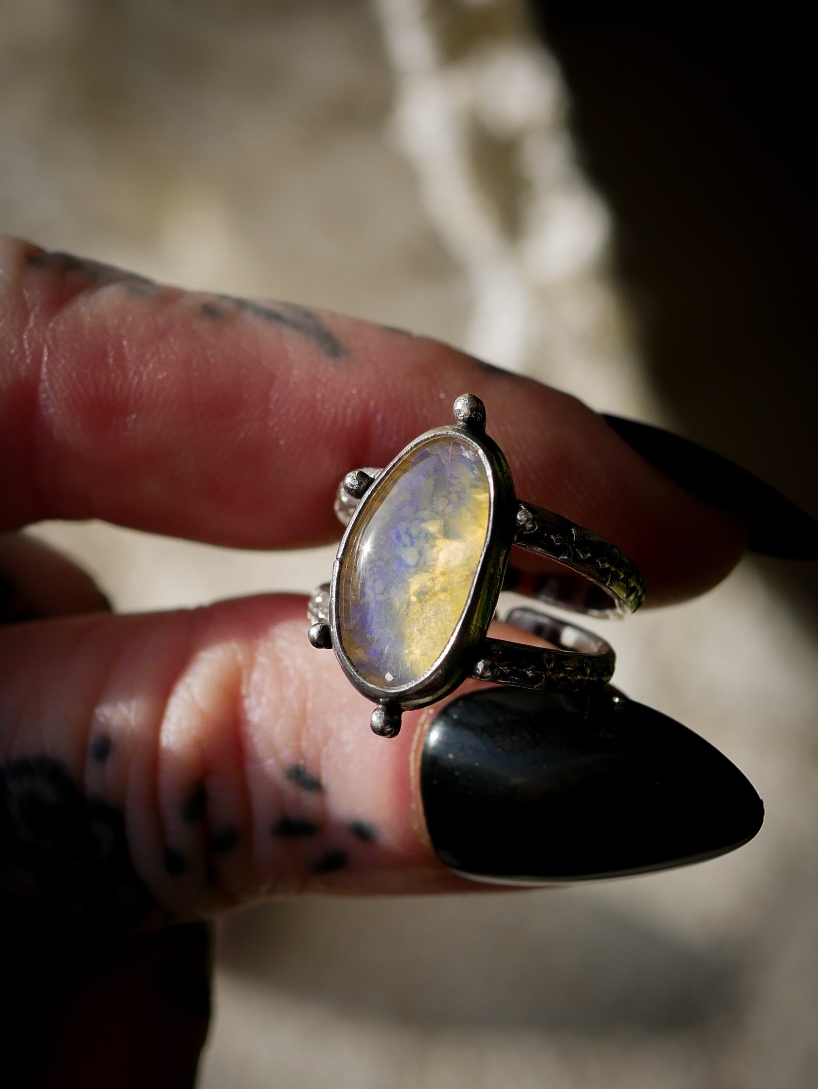 Fae - Opale de Lightning Ridge et quartz clair, argent