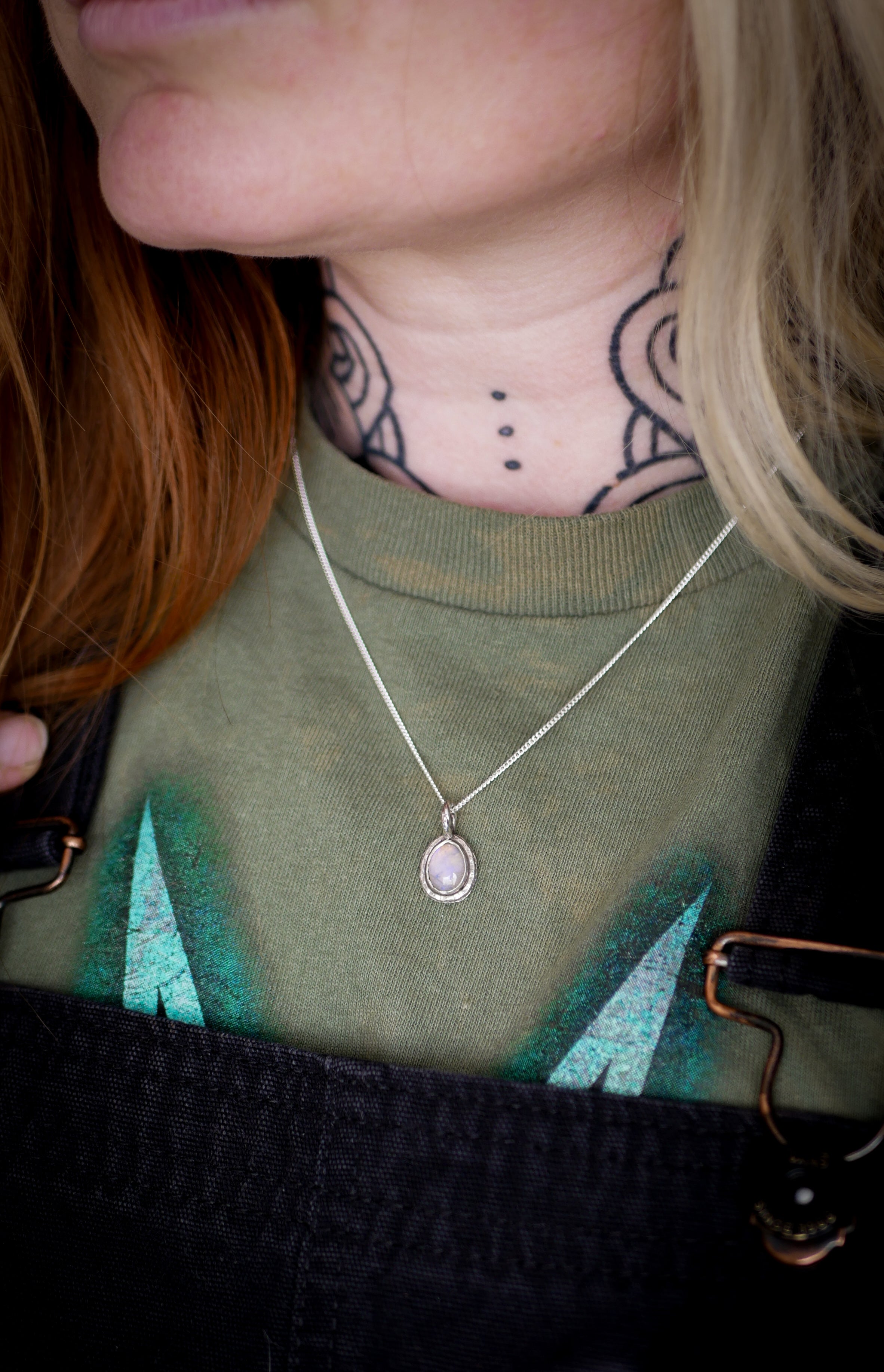 Starseed - Collier en opale de Lightning Ridge et quartz clair, argent