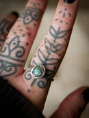 Poussière d'Etoiles - Bague en opale de Lightning Ridge, quartz clair et argent