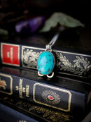 La Croce dei Troll - Collana in turchese dell'Arizona, pirite e argento, croce dei troll forgiata sul retro in ottone