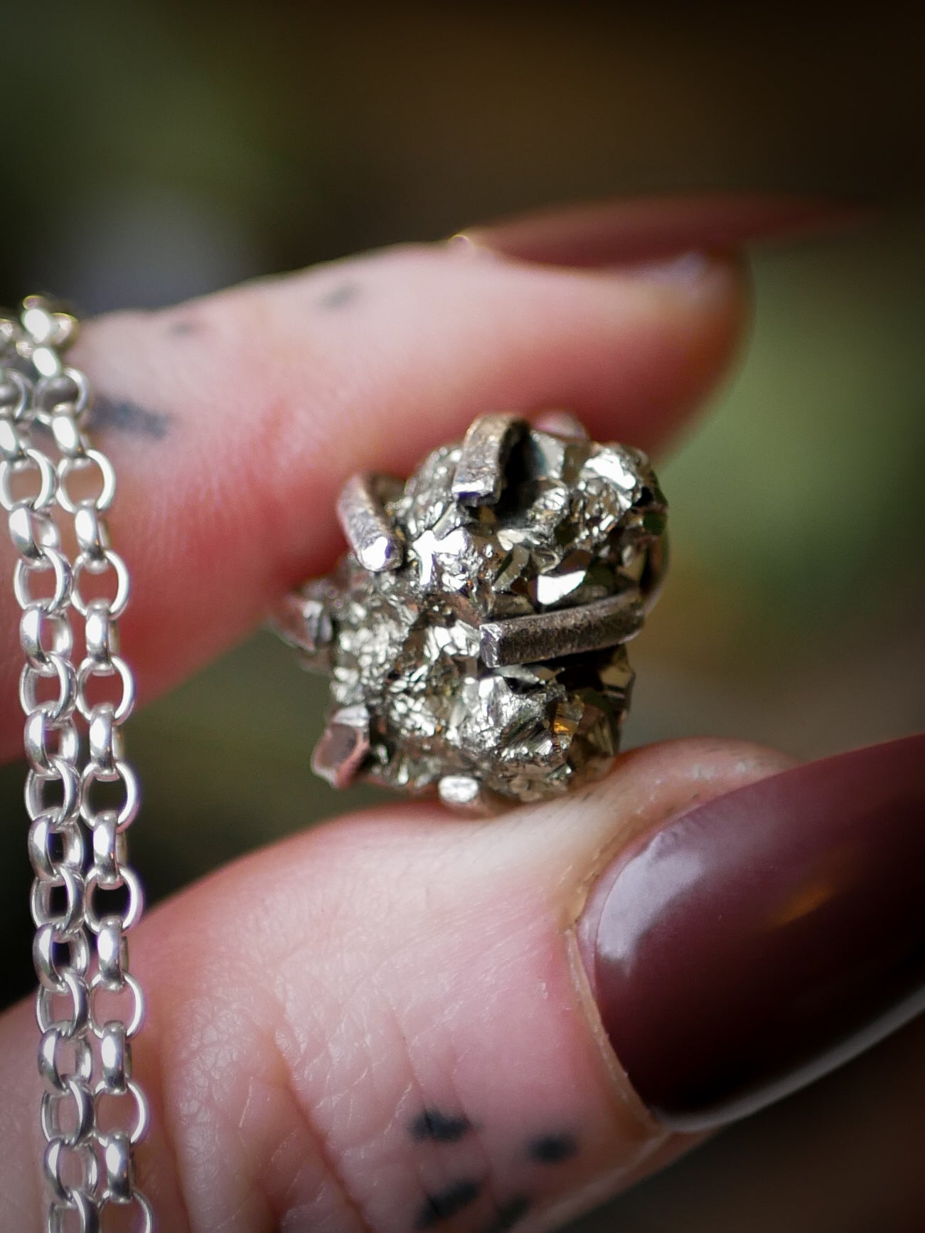 Il Tesoro del Troll - Collana realizzata con pepite di pirite grezza e argento