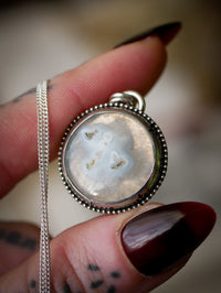 Ecclesia - Collana gotica in quarzo solare e argento