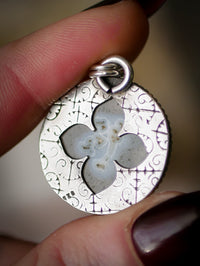 Ecclesia - Collana gotica in quarzo solare e argento