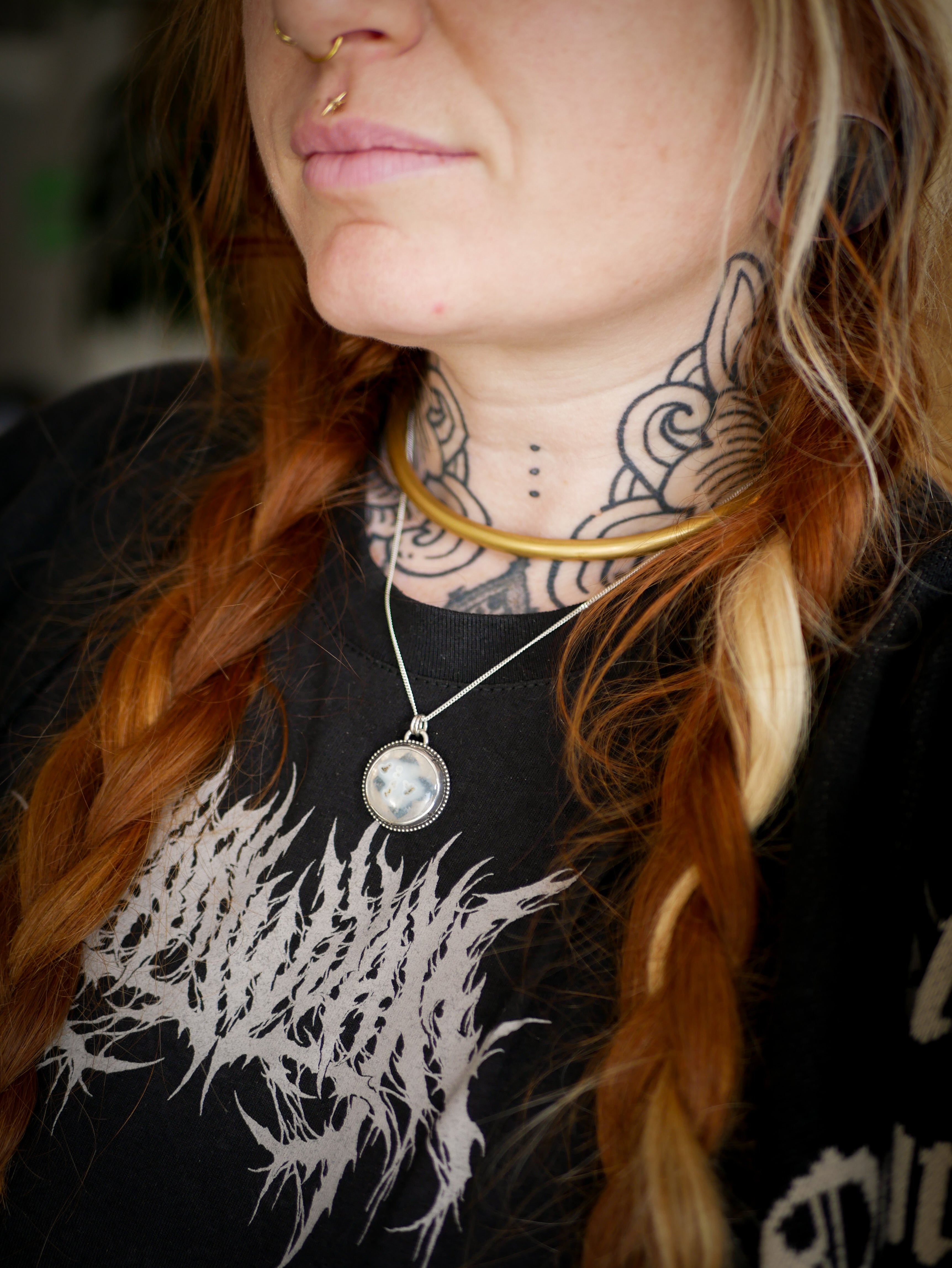 Ecclesia - Collana gotica in quarzo solare e argento