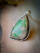 Le Serpent de la Connaissance - Collier en variscite et argent, serpent au dos