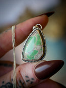 Le Serpent de la Connaissance - Collier en variscite et argent, serpent au dos