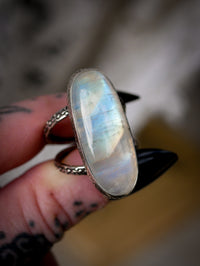 Sorcière Blanche - Bague en pierre de lune arc-en-ciel (péristérite) et argent