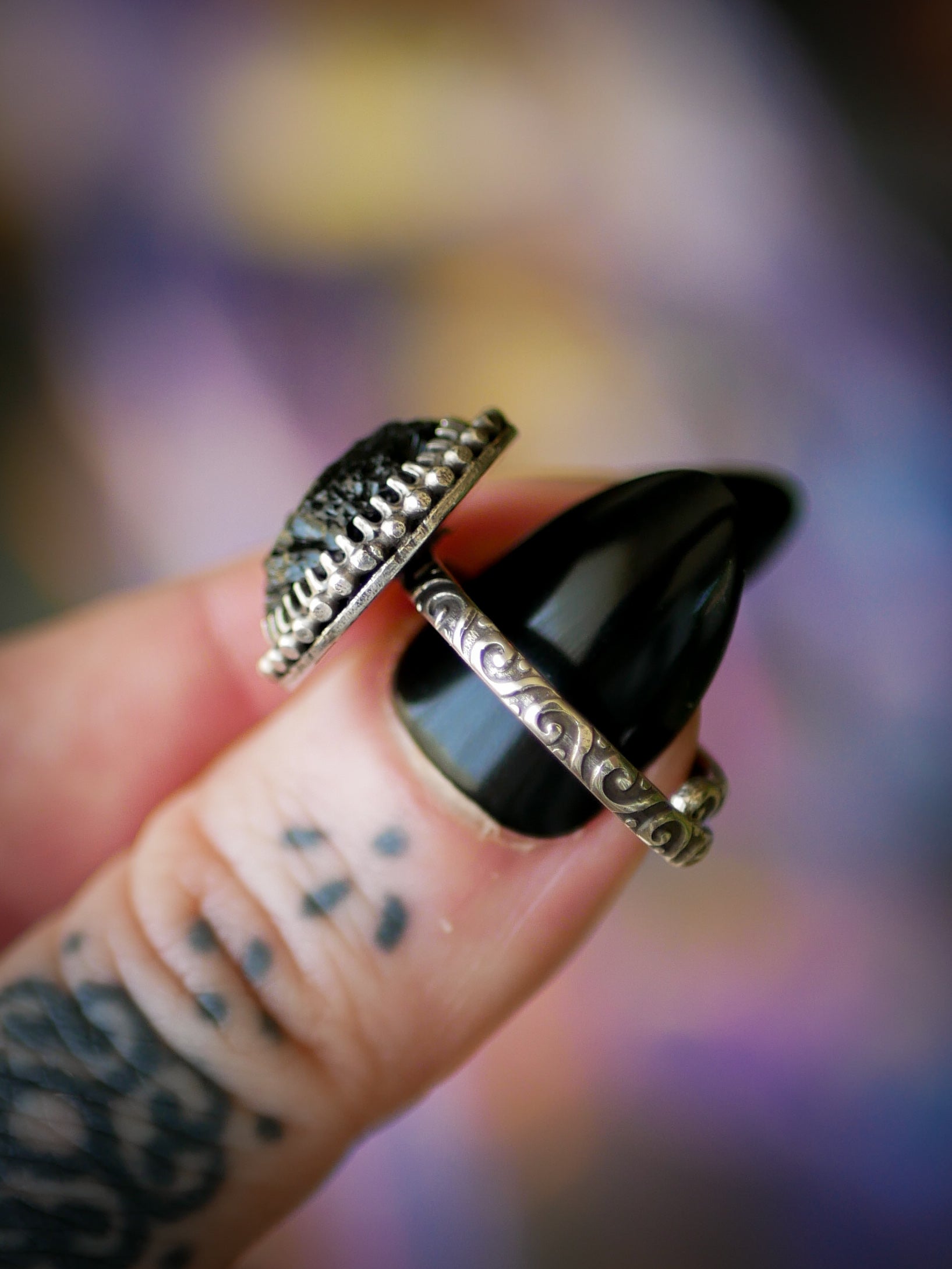 Bétyle - Bague en argent et tectite