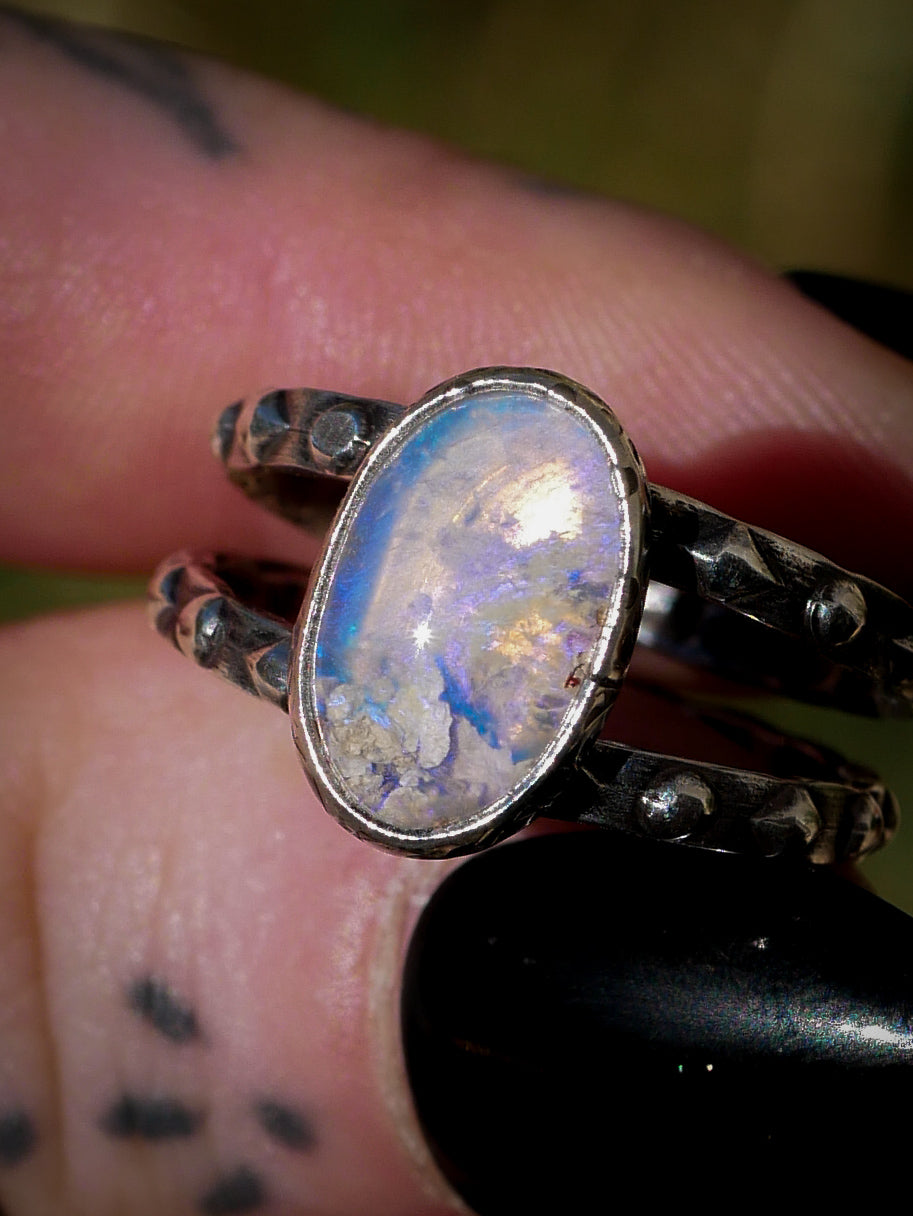 Cieux - Bague en opale de Lightning Ridge et quartz clair, argent