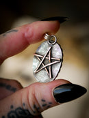 Le Talisman - Pendentif en œil de tigre Marra Mamba et argent, pentagramme forgé en cuivre au dos
