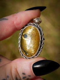 Le Talisman - Pendentif en œil de tigre Marra Mamba et argent, pentagramme forgé en cuivre au dos