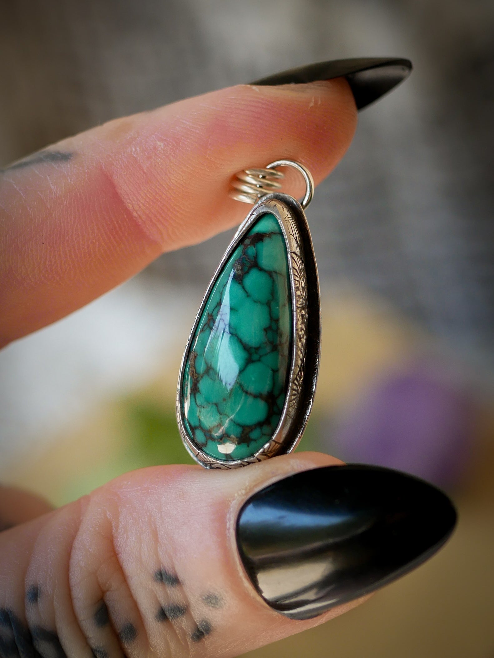 La Croix de Vie - Pendentif en turquoise Hubei, argent vieilli et ankh forgé
