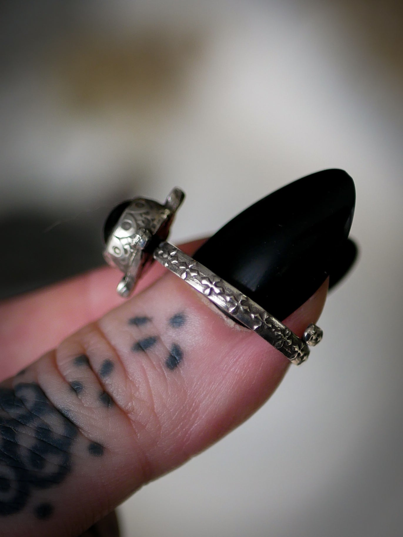 [Réservé] La Lune Noire - Bague en diopside étoile noire et argent