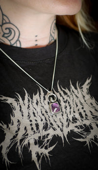 Moon Witch - Pendentif en argent et améthyste facettée, lune forgée