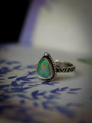 Le Trésor du Leprechaun - Bague en doublet d'opale Welo hydrophane et argent